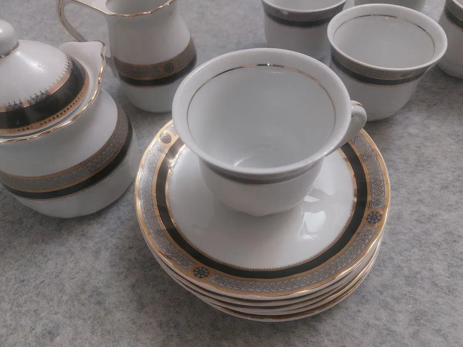 فنجان نعلبکی و قندان و شکرریز|ظروف سرو و پذیرایی|تهران, قلهک|دیوار