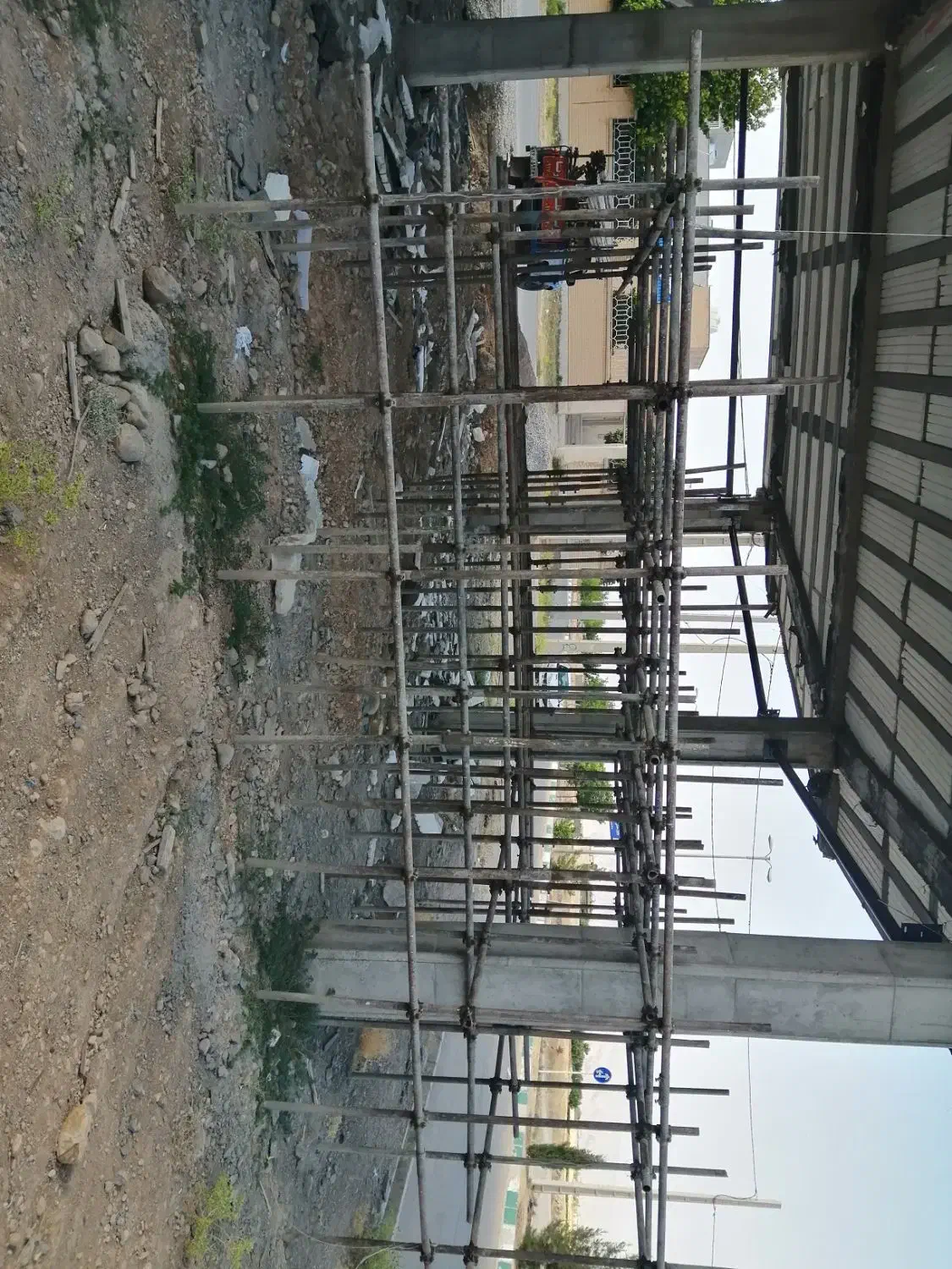 داربست فلزی شیراز خدمات 24ساعته داخل شیراز و حومه|خدمات پیشه و مهارت|شیراز, قالیشویی|دیوار