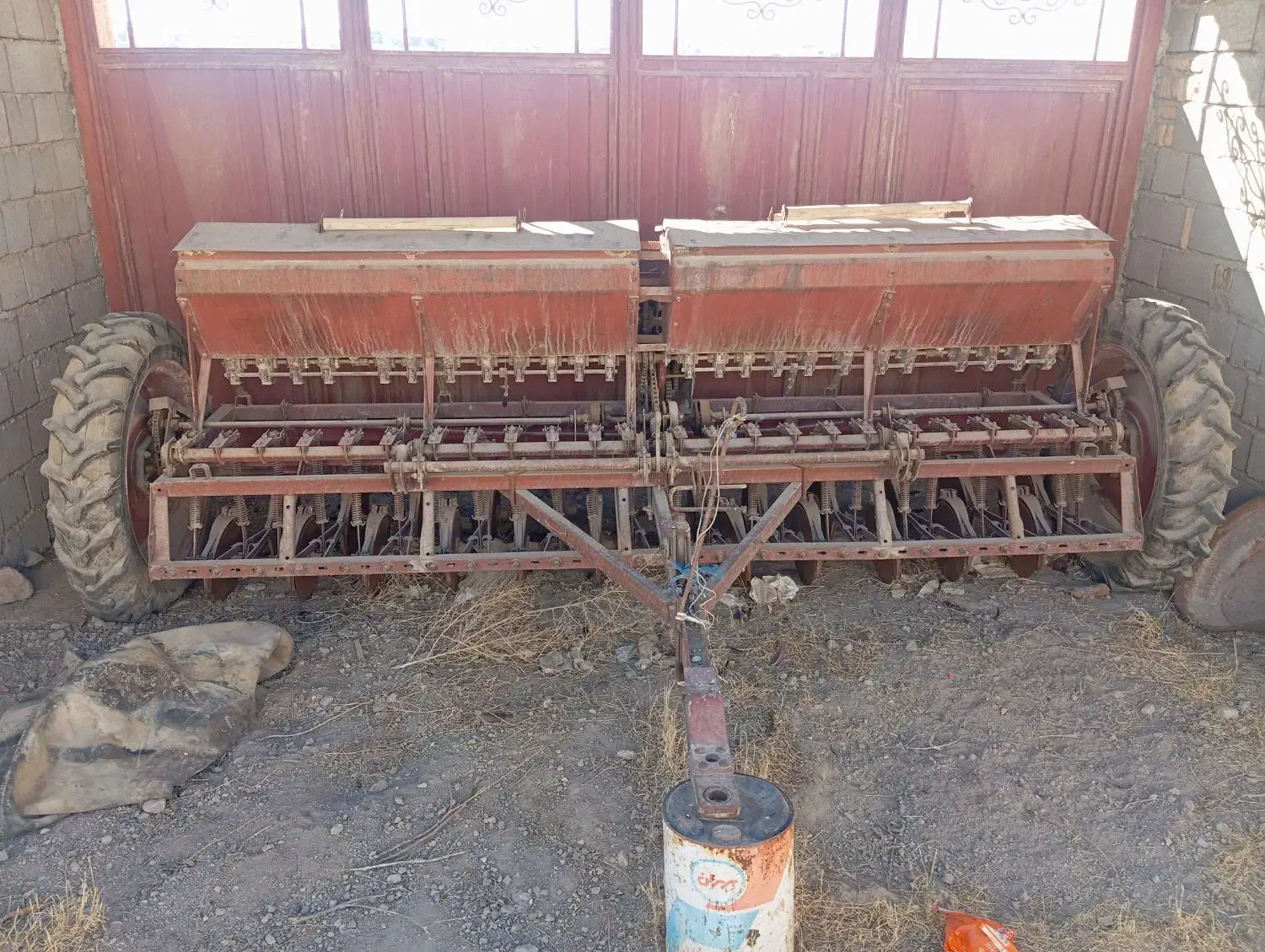 بذرپاش روسی|ماشین‌آلات صنعتی|قروه, |دیوار