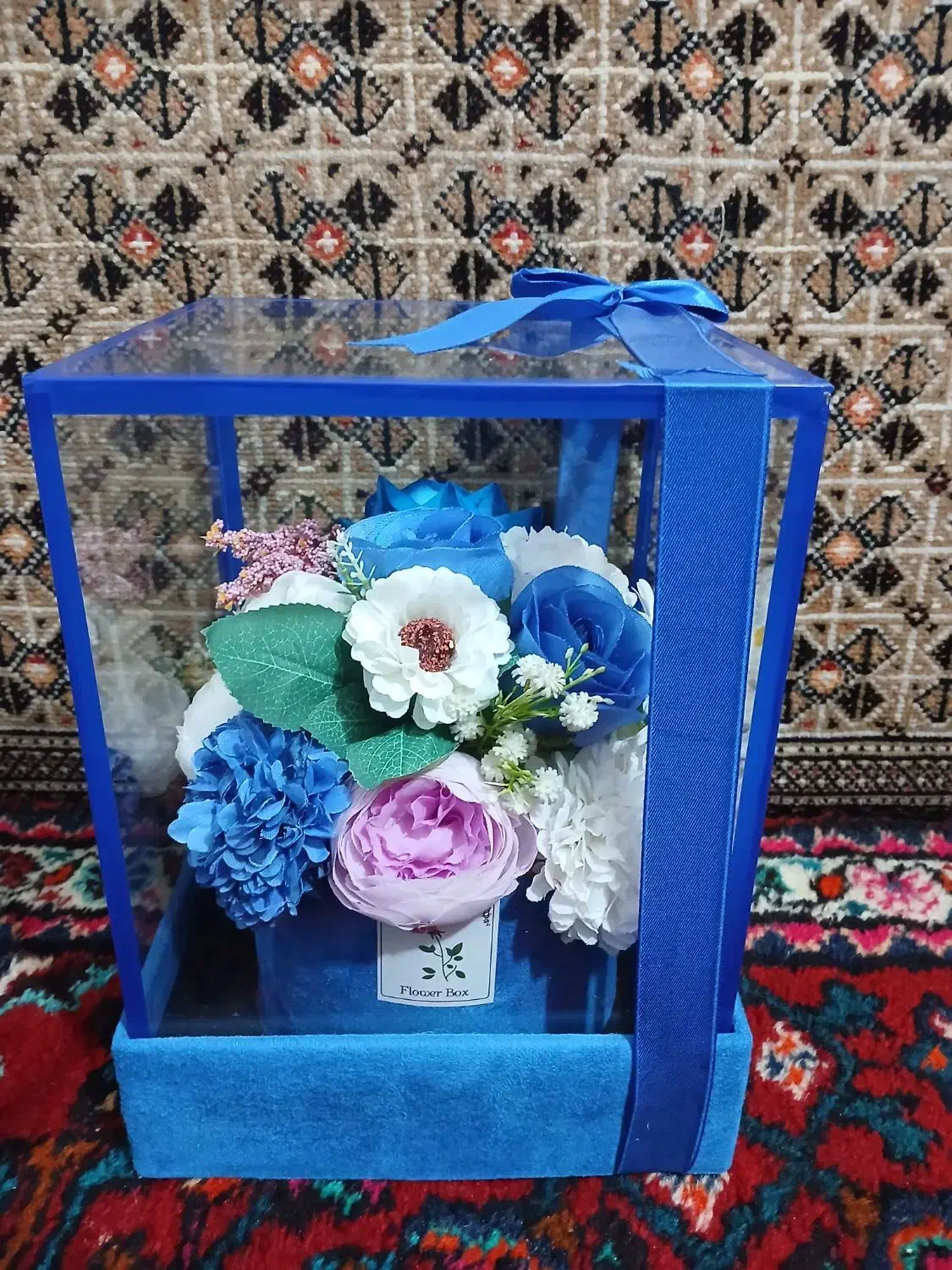 دسته گل دارای باکس|گل مصنوعی|همدان, |دیوار