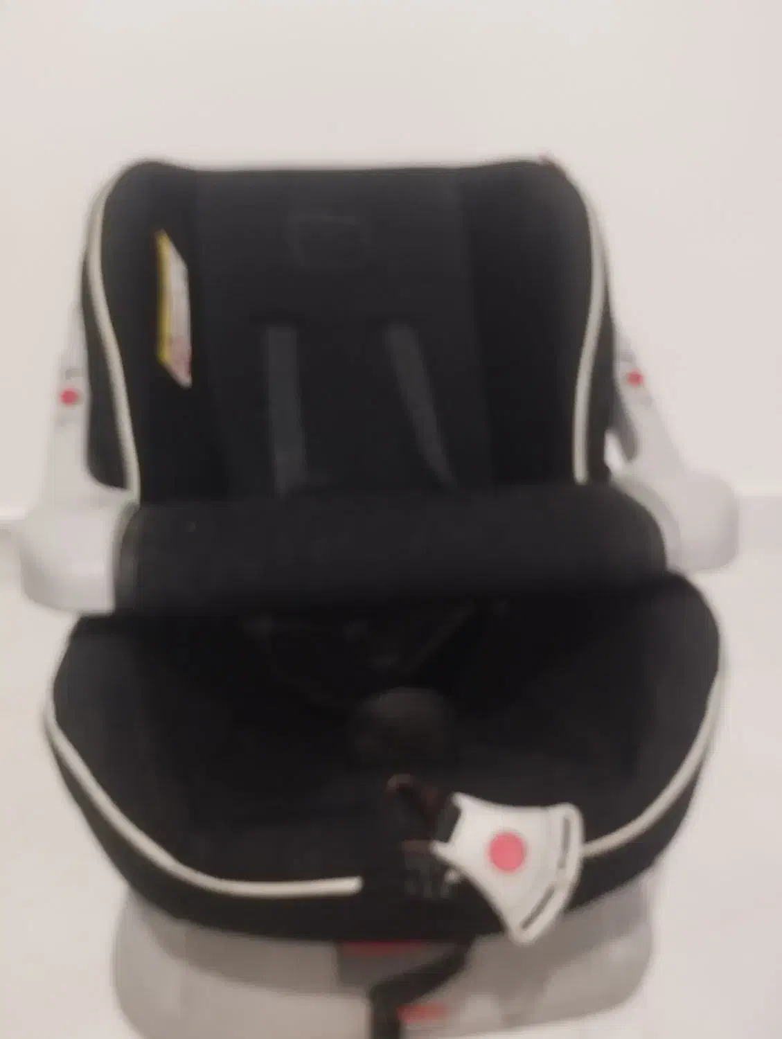 صندلی ماشین کودک|تخت و صندلی بچه|رشت, حمیدیان|دیوار