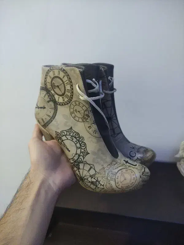 کفش زنانە نیم بوت|کیف، کفش، کمربند|بوکان, |دیوار