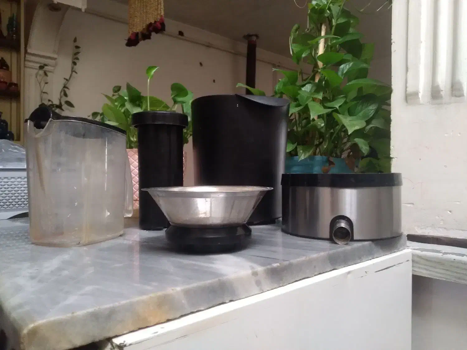 آبمیوه گیر|آبمیوه‌گیر و آب‌مرکبات‌گیر|کوهدشت, |دیوار