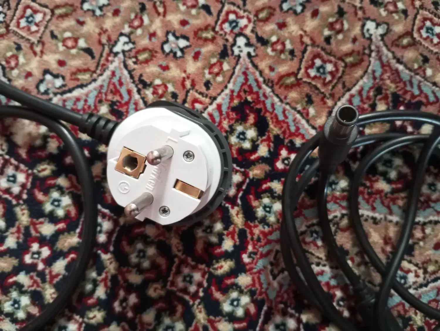 آداپتور لپ تاب دل|قطعات و لوازم جانبی رایانه|ماکو, |دیوار