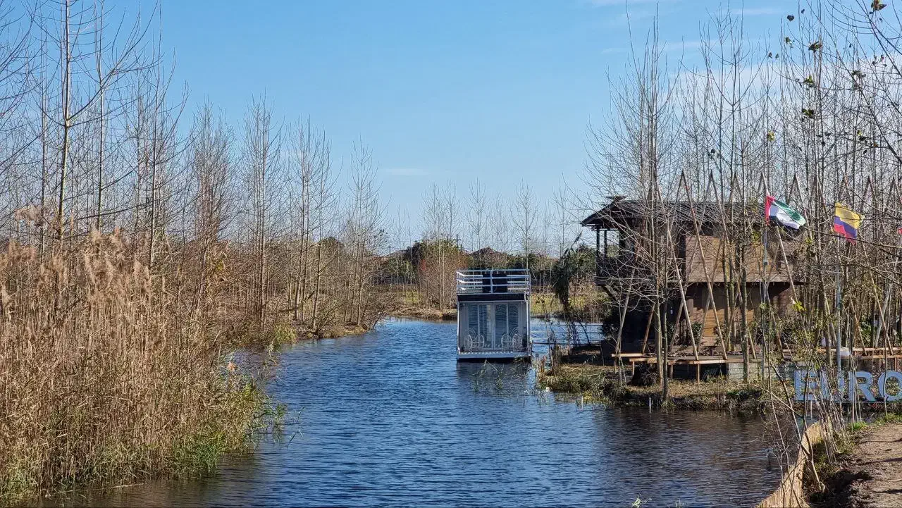 سازه چوبی لوکس در پروژه شهر آبی|فروش خانه و ویلا|آسارا, |دیوار