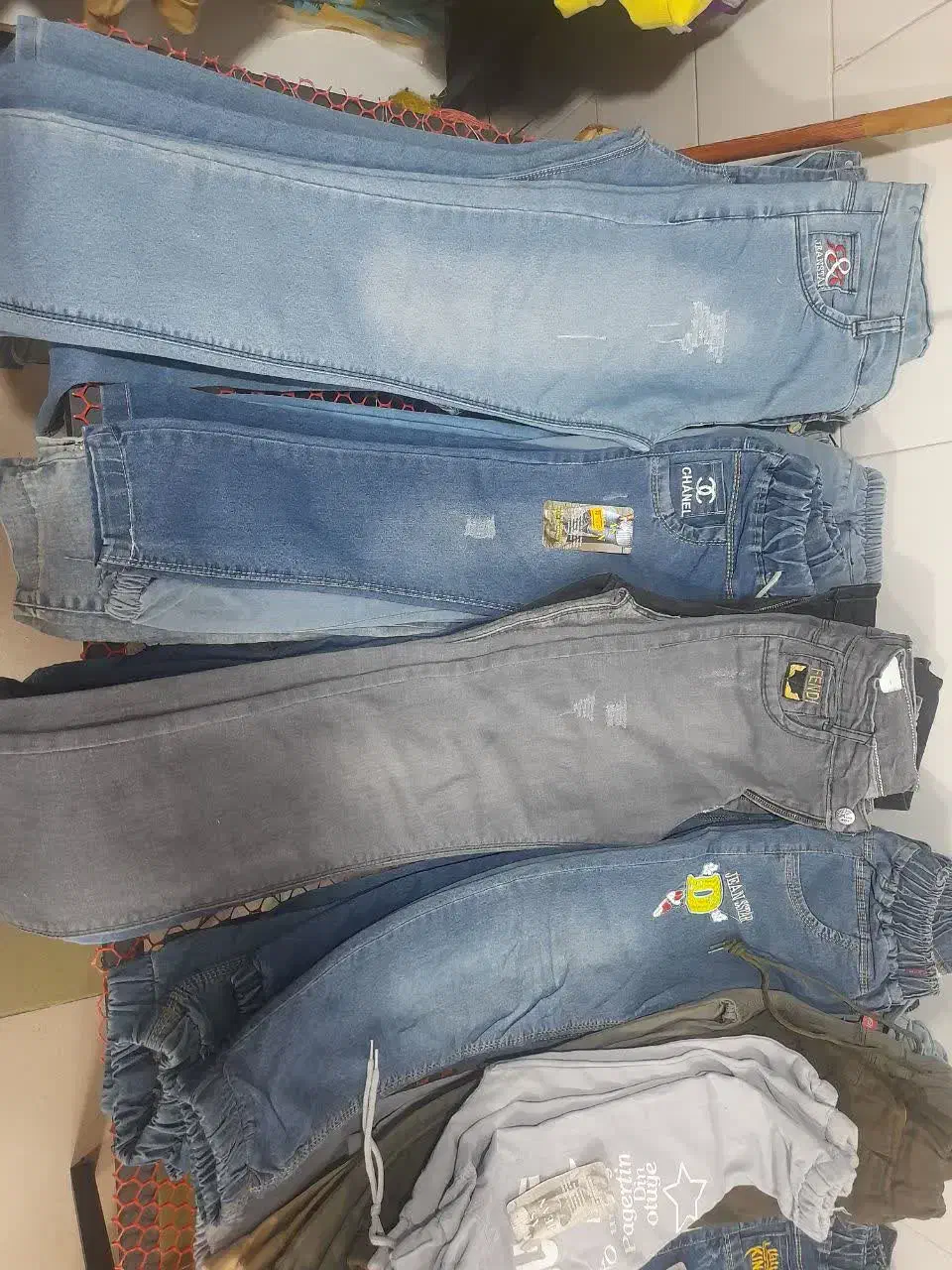 حراج پاییزه انواع شلوار لی|لباس|ازنا, |دیوار