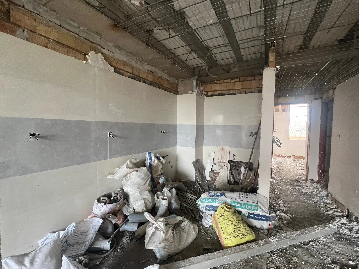 ۱۰۰مترآپارتمان/۲خواب/طبقه۱/شهرک انصاری/پیش فروش|فروش آپارتمان|رودسر, |دیوار