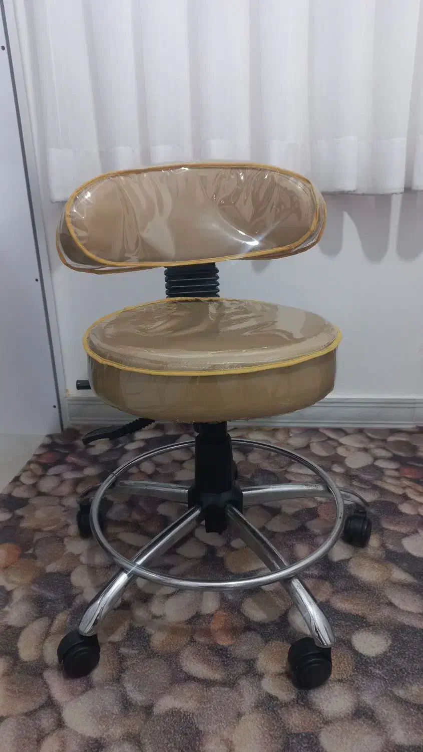 صندلی با چرخش ۳۶۰ درجه|آرایشگاه و سالنهای زیبایی|سنگر, |دیوار