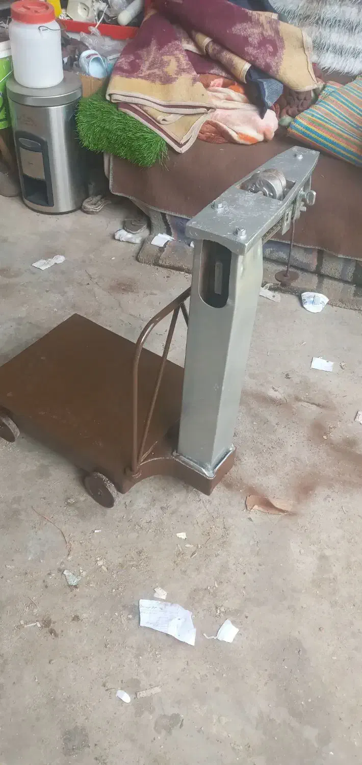 باسکول وترازو|کلکسیون اشیاء عتیقه|قم, پردیسان|دیوار