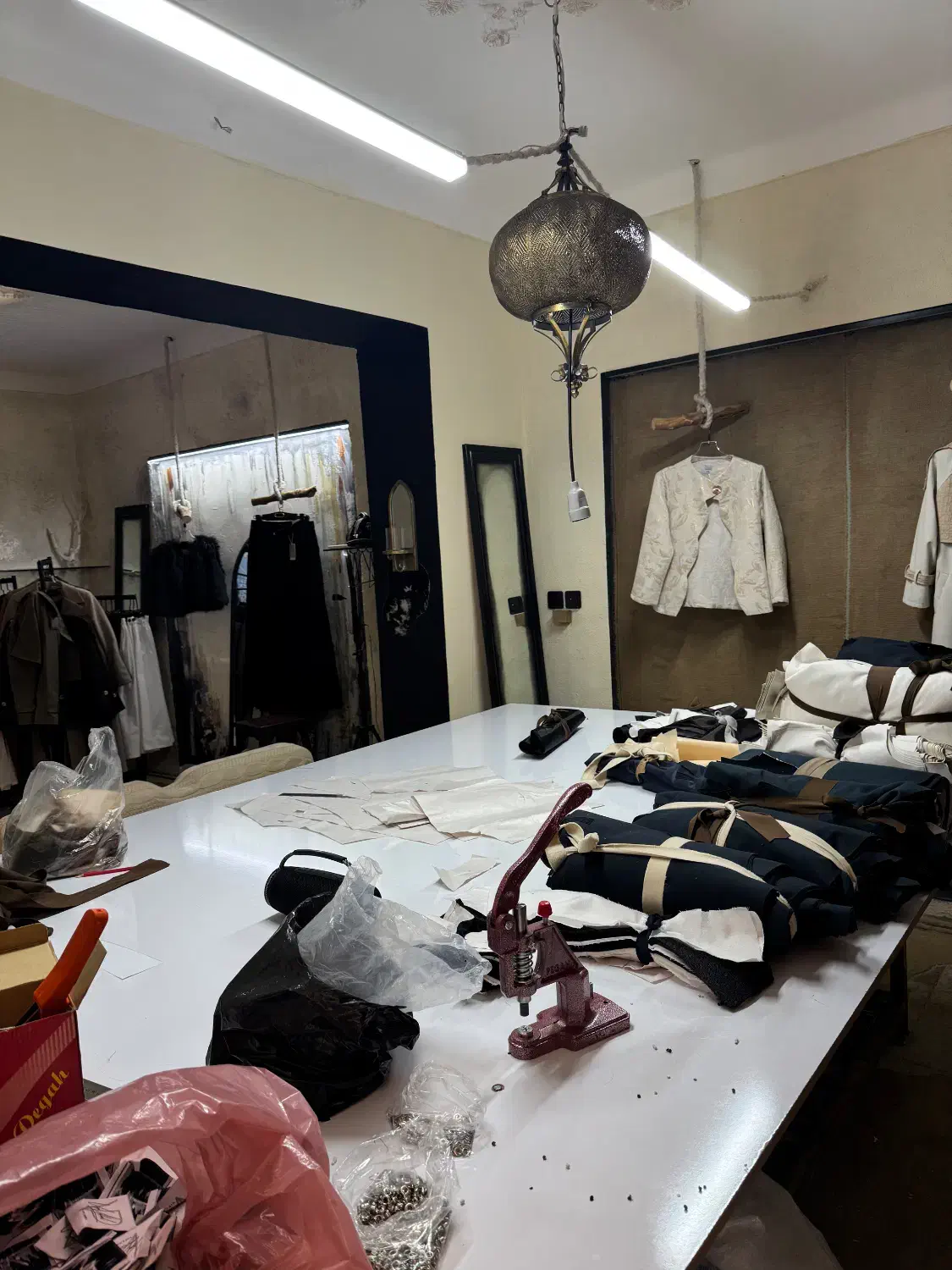 استخدام کاراموز|استخدام صنعتی، فنی، مهندسی|تهران, بریانک|دیوار