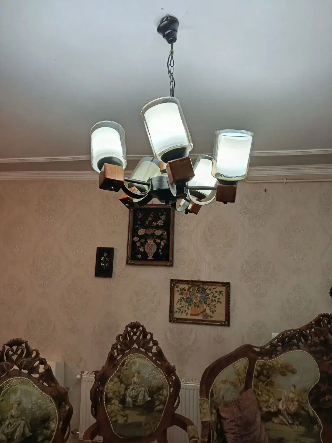 لوستراویزی|لوستر و چراغ آویز|تبریز, |دیوار