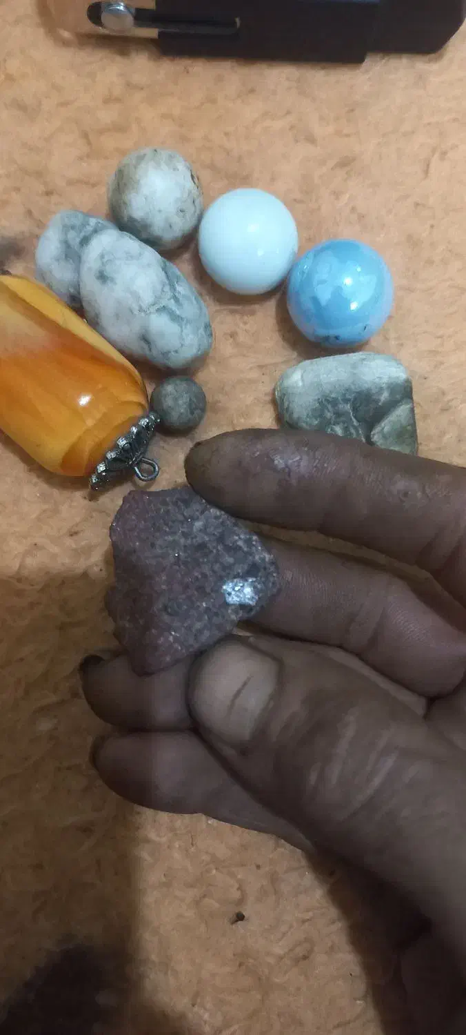 سنگ|کلکسیون اشیاء عتیقه|نسیم‌شهر, |دیوار