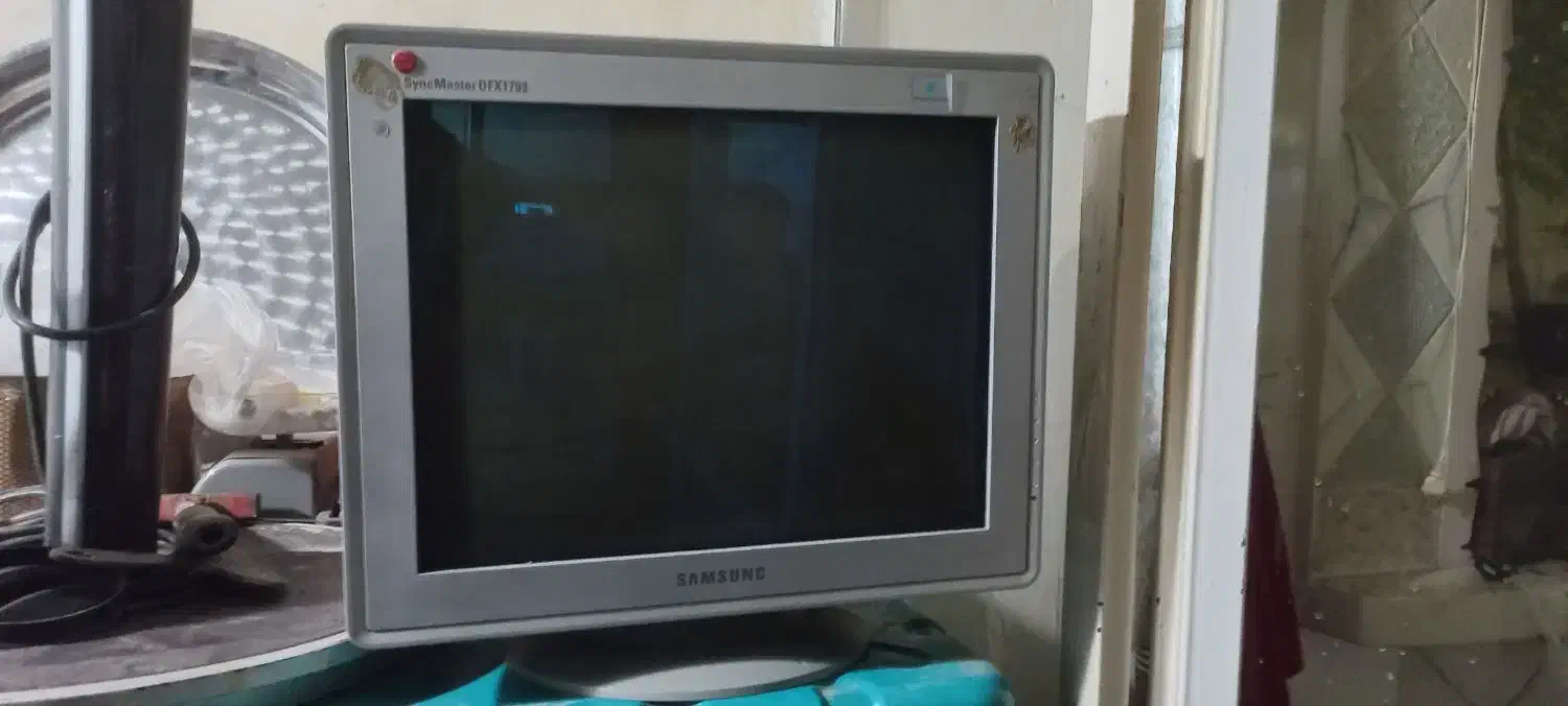 مانیتور کامپیوتر|قطعات و لوازم جانبی رایانه|قم, شاه ابراهیم|دیوار