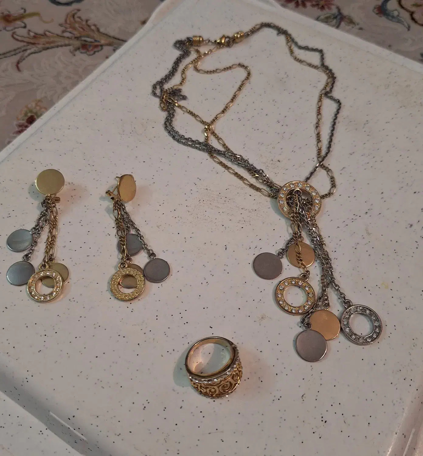 بدلیجات|بدلیجات|تهران, دبستان|دیوار