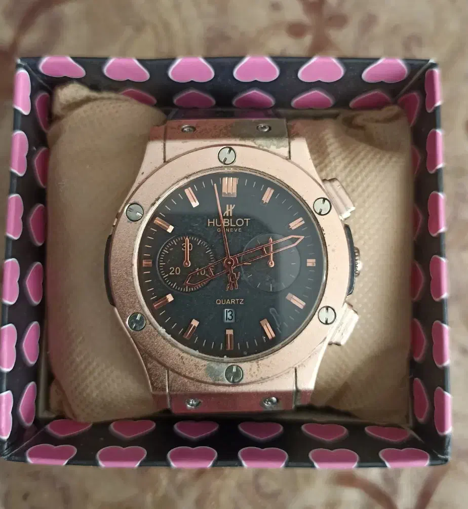 ساعت‌مچی|ساعت|مشهد, طبرسی شمالی|دیوار