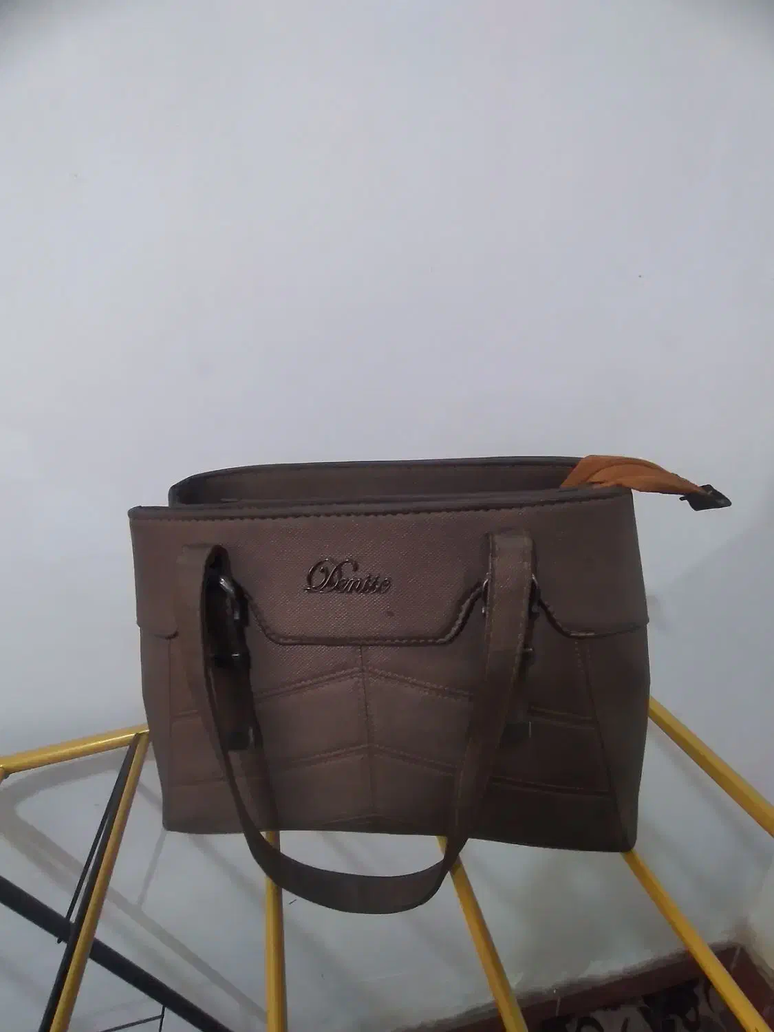 کیف رو دوشی|کیف، کفش، کمربند|فومن, |دیوار