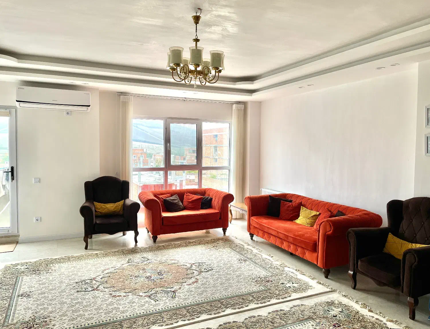 مبل ۷ نفره چستر|مبلمان خانگی و میز عسلی|آزادشهر, |دیوار