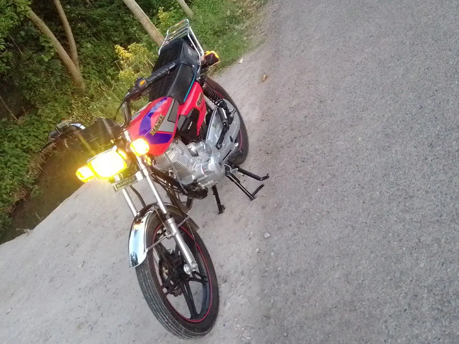 موتور|موتورسیکلت|رشت, جانبازان|دیوار