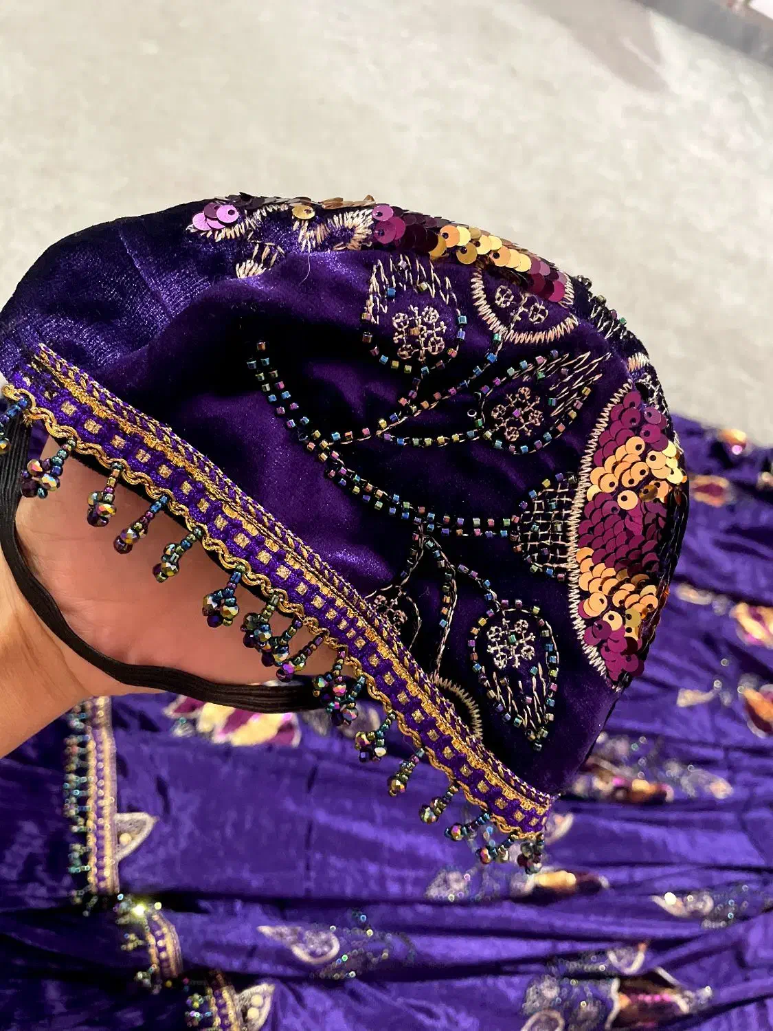 لباس محلی مخمل|لباس|دهدشت, |دیوار