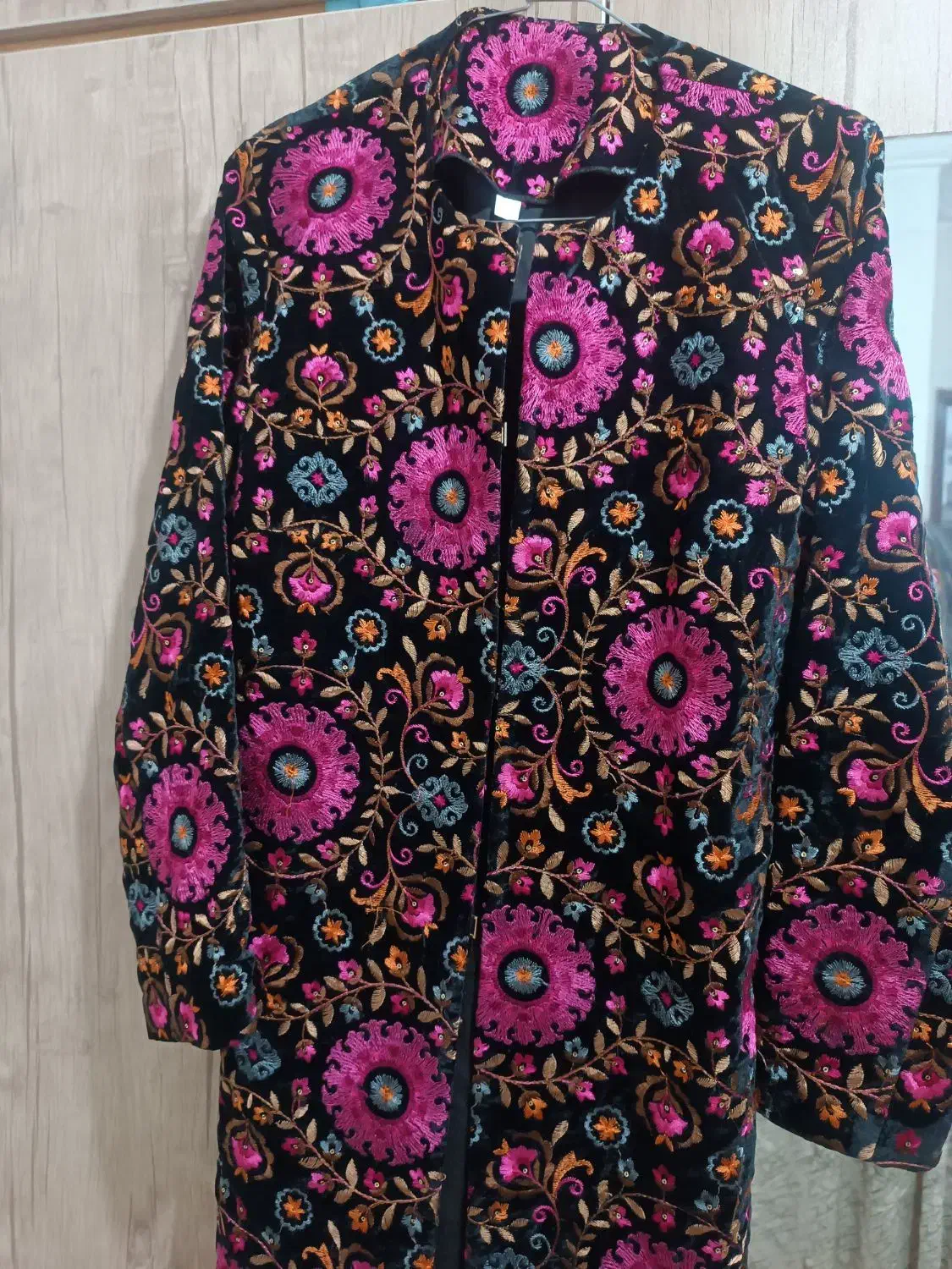 کت مجلسی سایز۲|لباس|رشت, پاره بیجار|دیوار