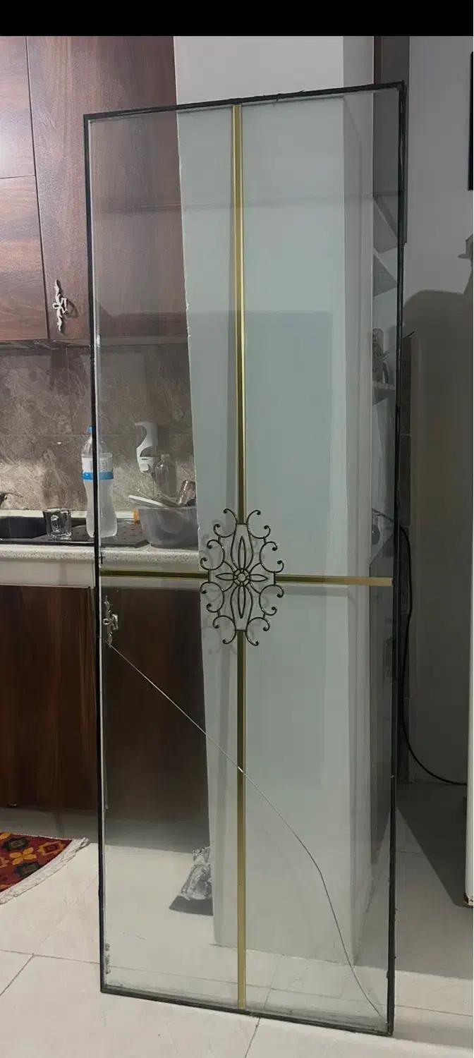 شیشه|مصالح و تجهیزات ساختمان|رشت, جماران|دیوار