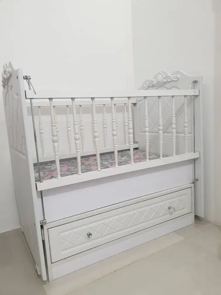 تخت نوزاد کمد و شش کشویی|اسباب و اثاث بچه|اهواز, کیان اباد|دیوار