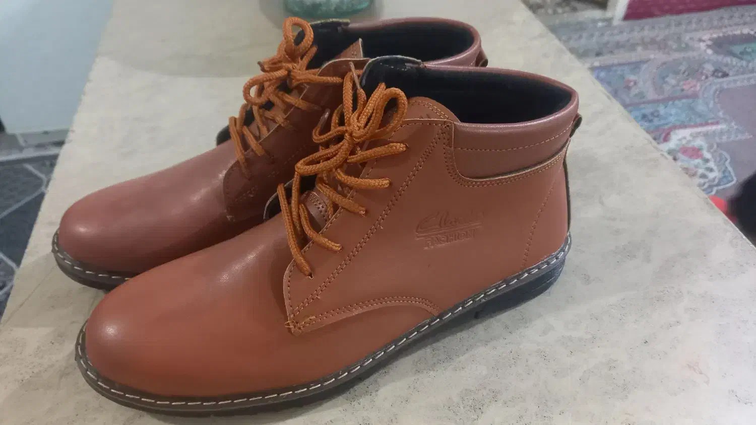 نیم بوت چرم|کیف، کفش، کمربند|دورود, |دیوار