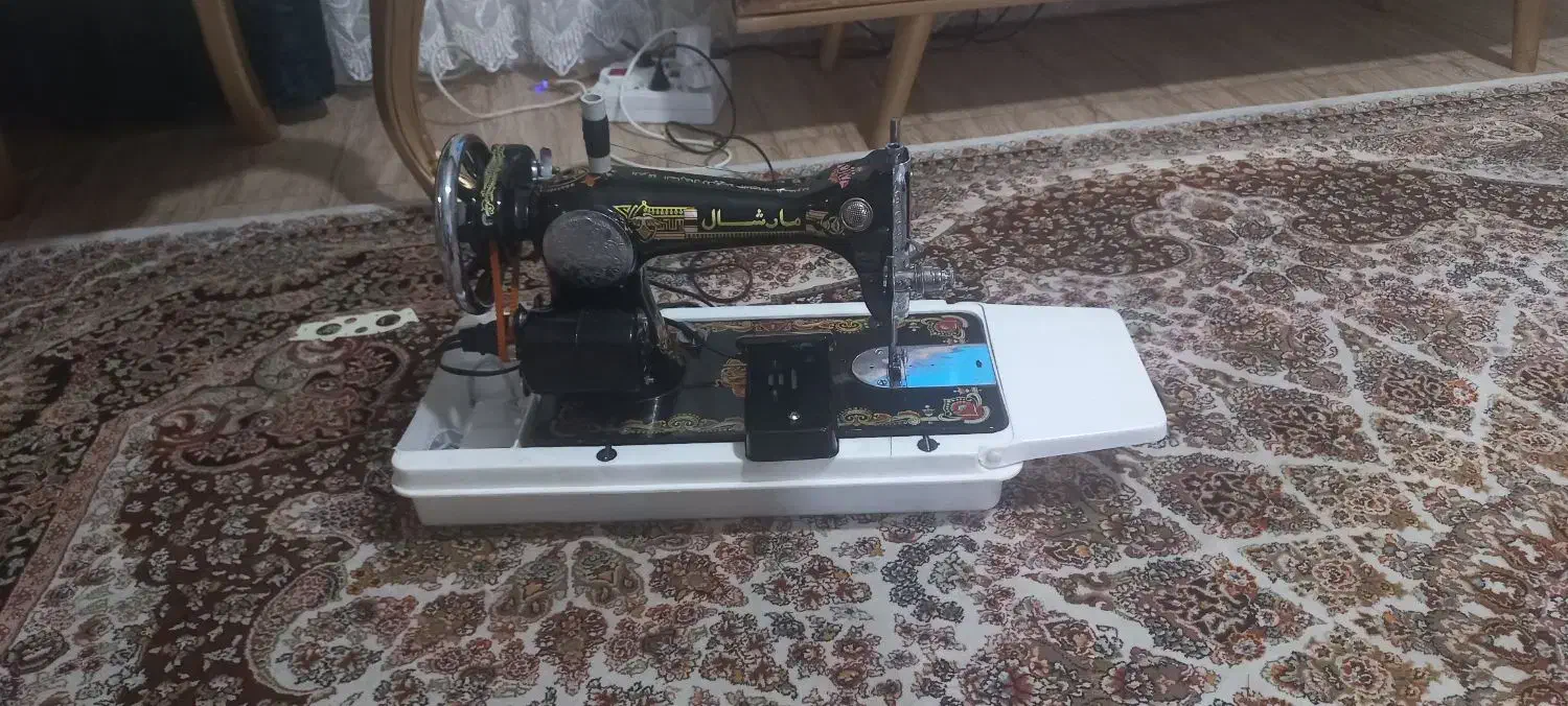 چرخ خیاطی برقی|چرخ خیاطی و ریسندگی|ملایر, |دیوار