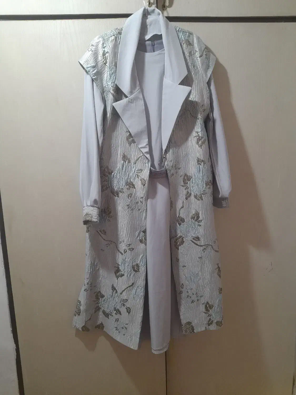 تعدادی لباس نو|لباس|قزوین, |دیوار