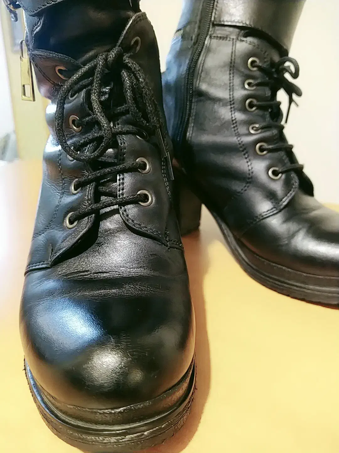 چکمه چرم|کیف، کفش، کمربند|تهران, جوانمردان (اندیشه)|دیوار