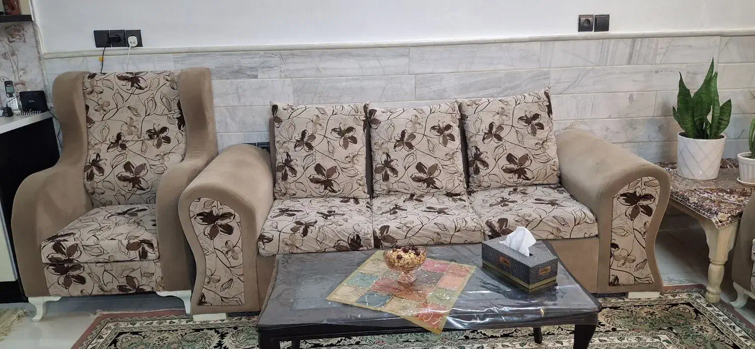 ۷نفره شرکتی فوم ضخیم جنس پارچه خارجی|مبلمان خانگی و میز عسلی|قم, بلوار امین و ساحلی|دیوار