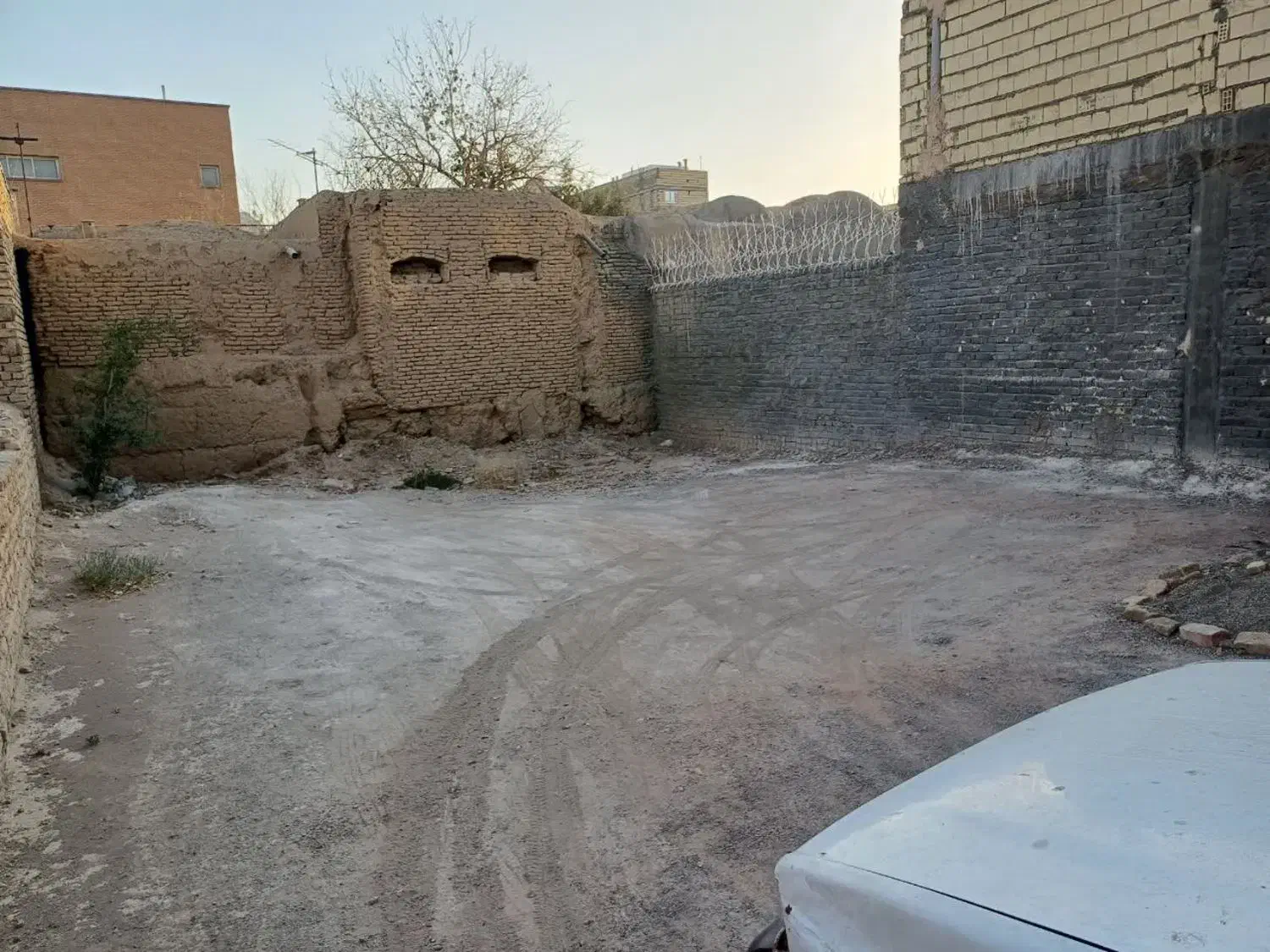 134مترزمین با پروانه ساخت محله گورت|فروش زمین و ملک کلنگی|اصفهان, گورت|دیوار