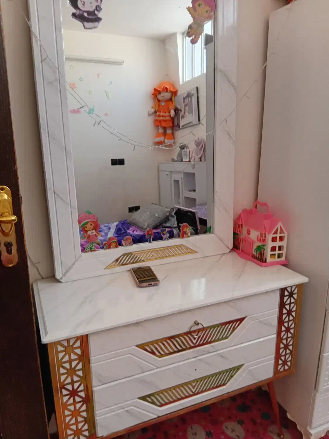 فروش ۳ عدد آیینه و کنسول در حد نو|بوفه، ویترین، کنسول|کازرون, |دیوار