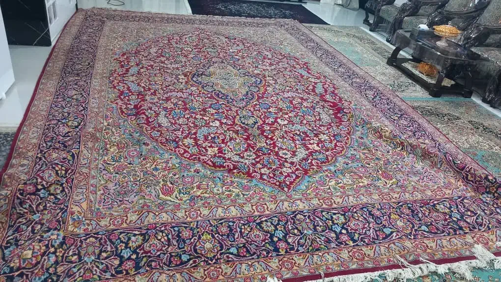 گمشده|فرش|کرمان, |دیوار