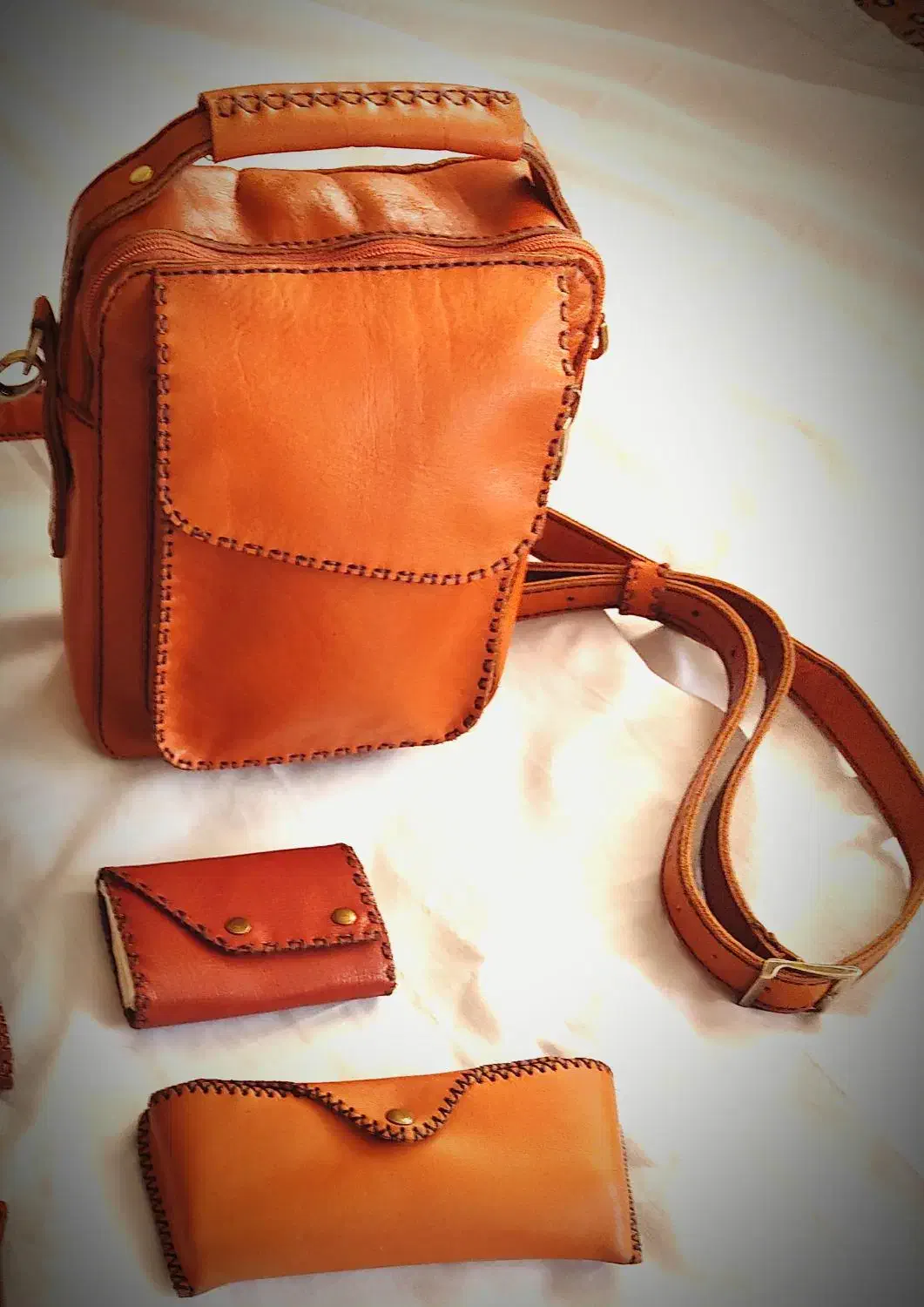 کیف رودوشی چرم گاوی|کیف، کفش، کمربند|شاهین‌شهر, خانه کارگر|دیوار