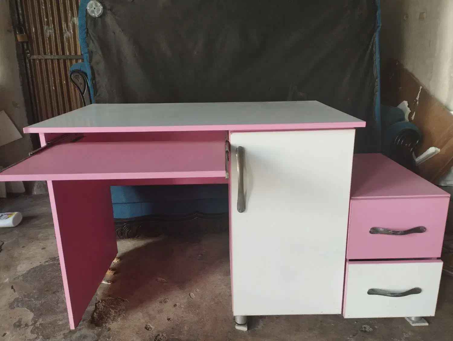 میز تحریر به همراه صندلی|میز تحریر و کامپیوتر|آستانه اشرفیه, |دیوار