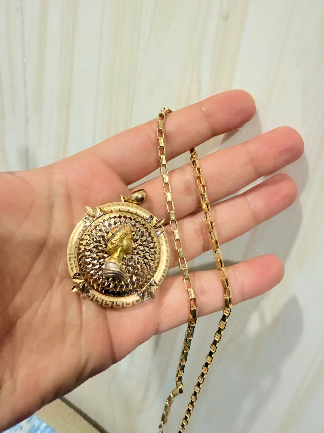 طلا ۱۰۰ بالای تابلو|جواهرات|خرمشهر, |دیوار