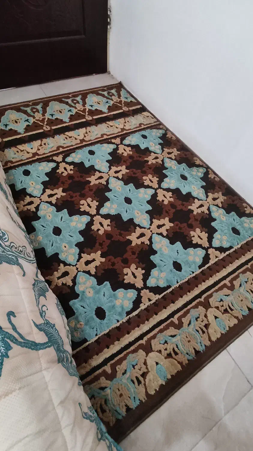 فروش ۱۱۰×۱۸۰ سنتی مدرن|فرش|بابلسر, |دیوار