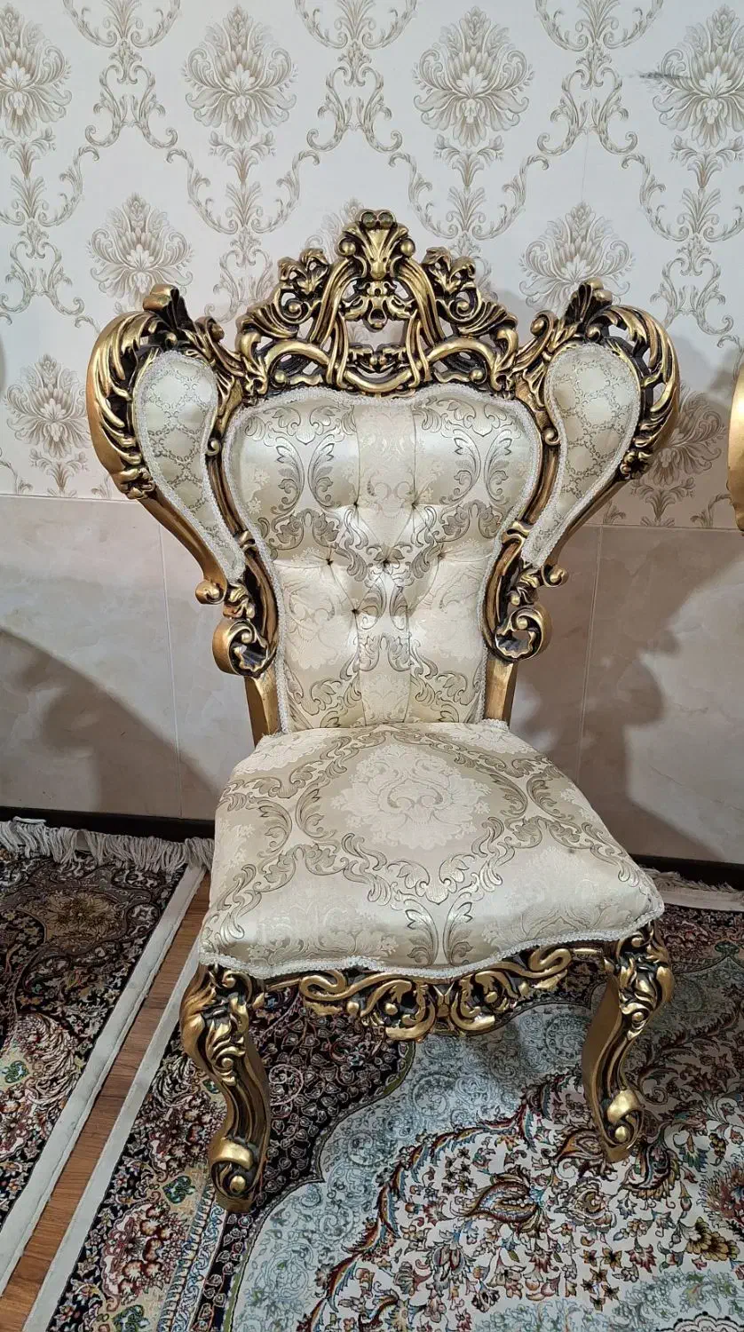 مبل سلطنتی در حد نو|مبلمان خانگی و میز عسلی|جهرم, |دیوار