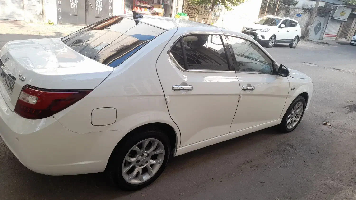 ماشین دنا پلاس فول آپشنال اتومات۱۴۰۳|خودرو سواری و وانت|رشت, جهاد|دیوار