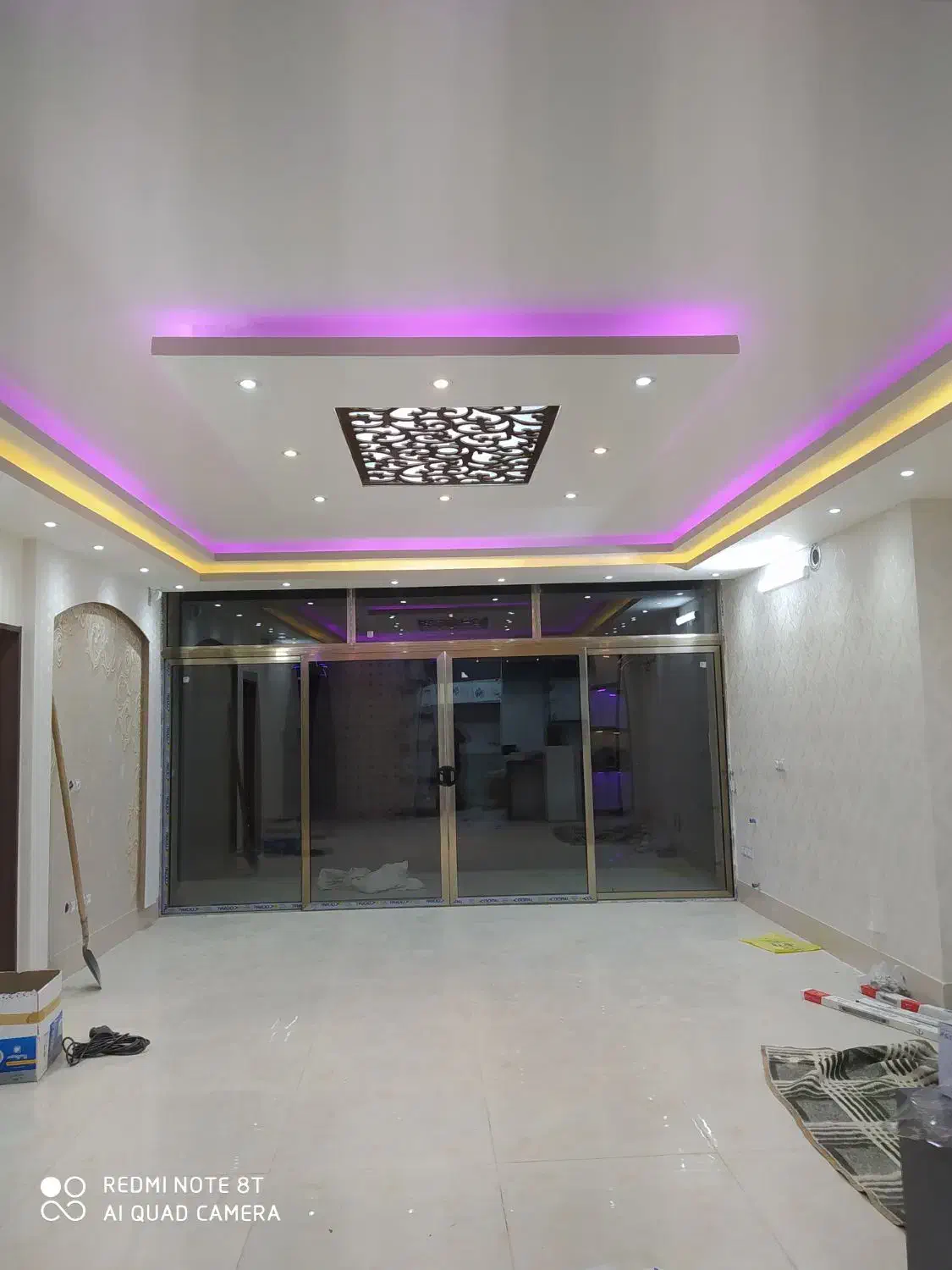 برقکار(برق ساختمان وتعمیرات دوربین و دزدگیر اماکن)|خدمات پیشه و مهارت|خمینیشهر, |دیوار