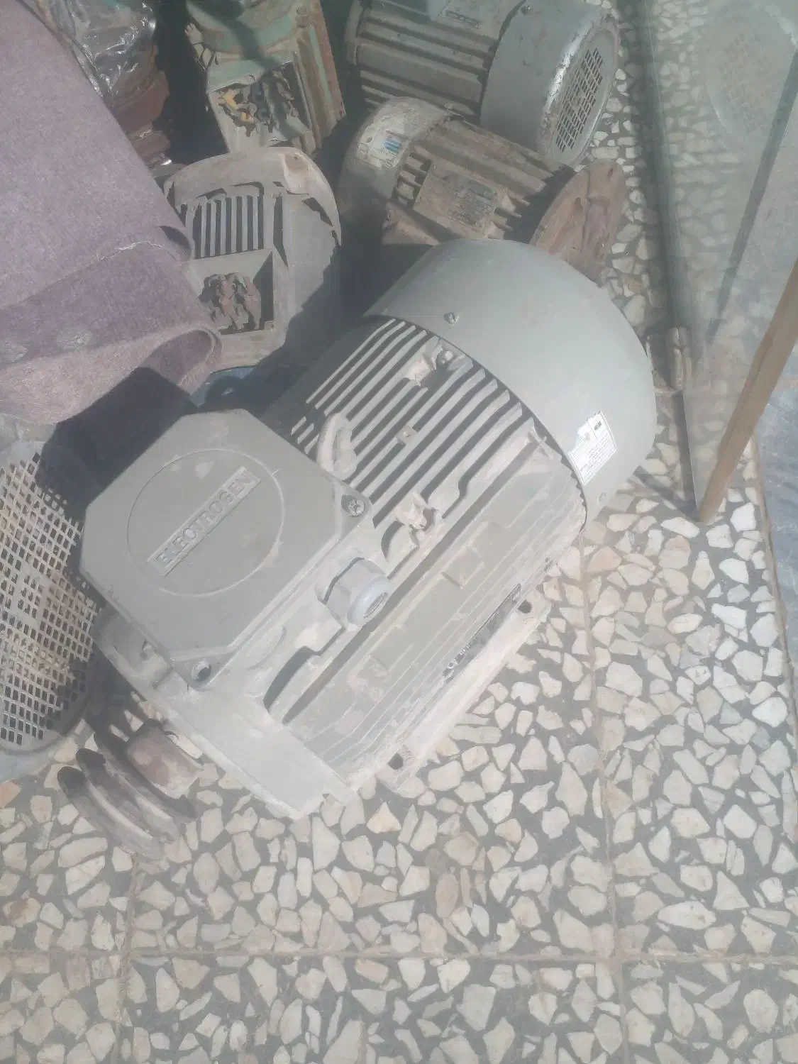 الکتروموتور یا دینام|ماشین‌آلات صنعتی|اصفهان, براآن شمالی|دیوار