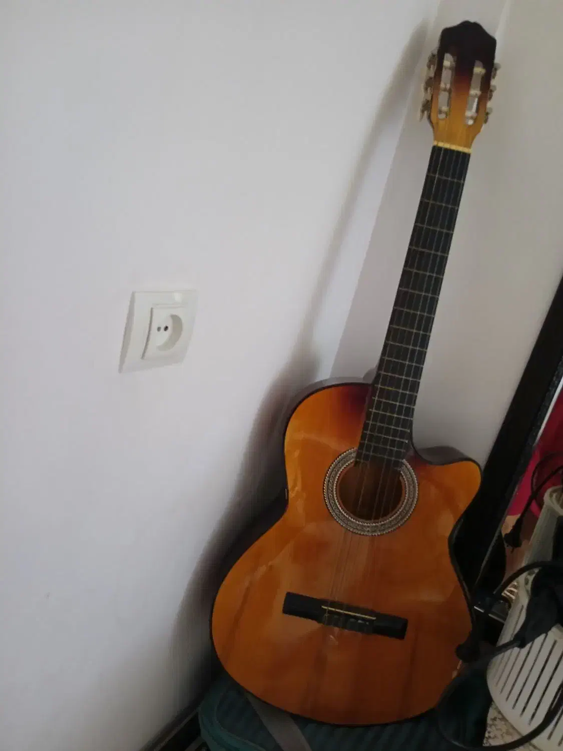 گیتار|گیتار، بیس، امپلیفایر|کاشان, امیرکبیر|دیوار