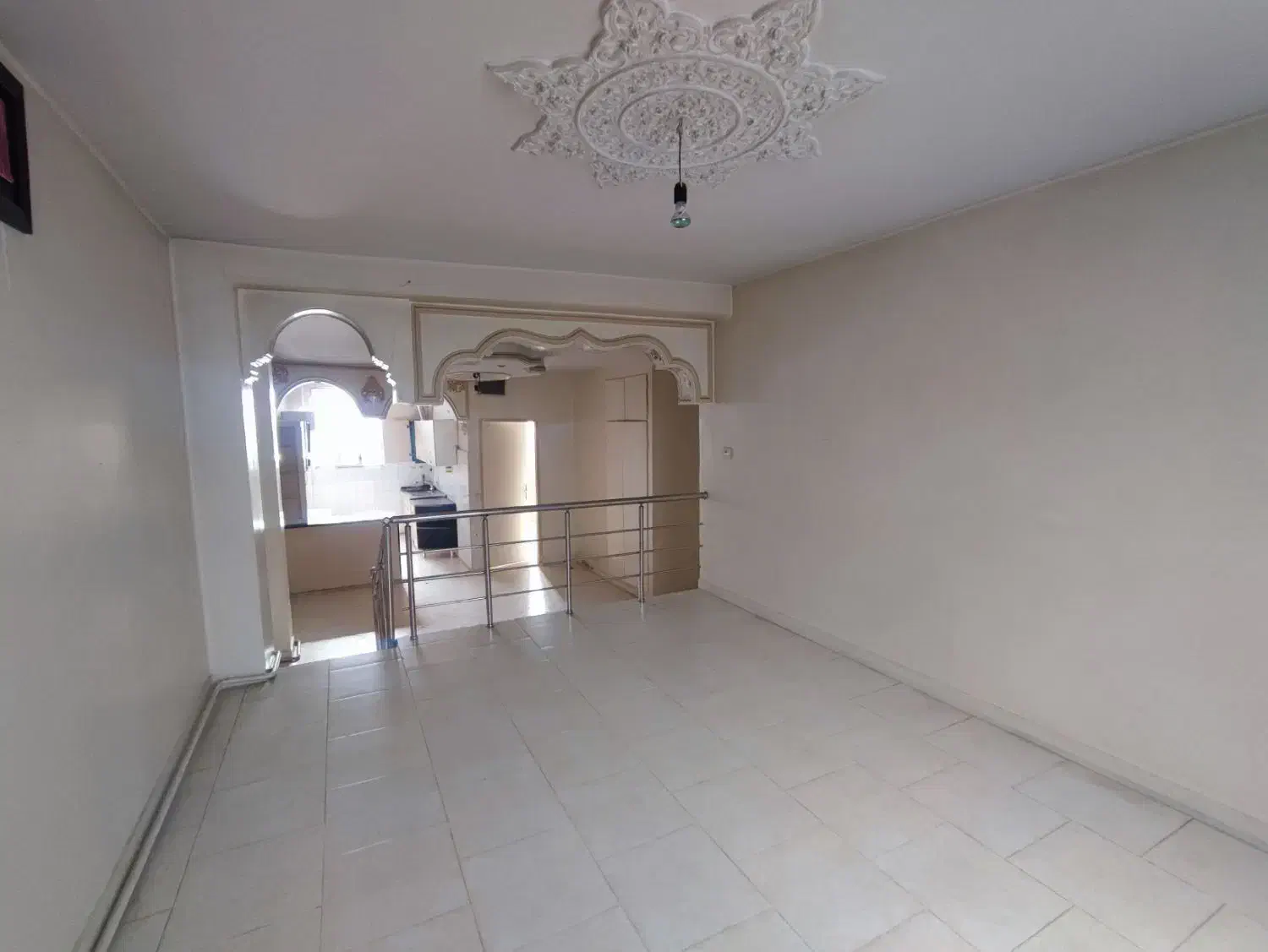 آپارتمان 67 متری - شهرک ولیعصر