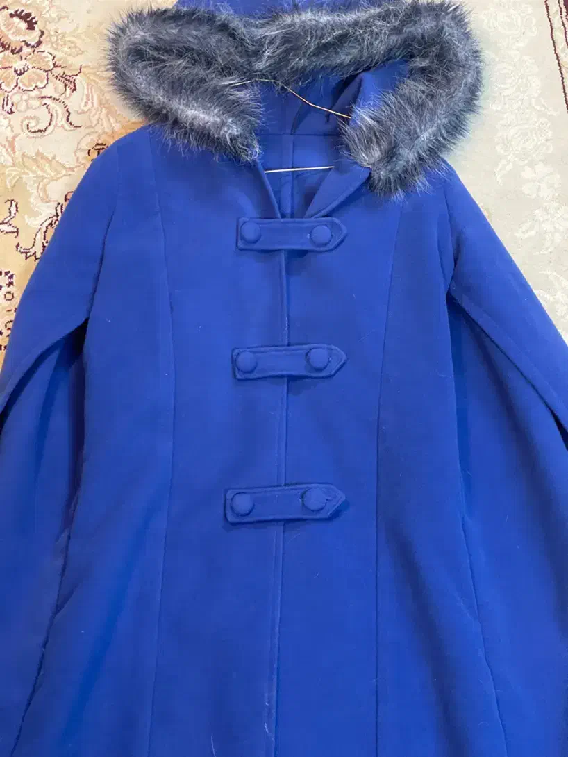 پالتو|لباس|سبزوار, قصبه شرقی|دیوار