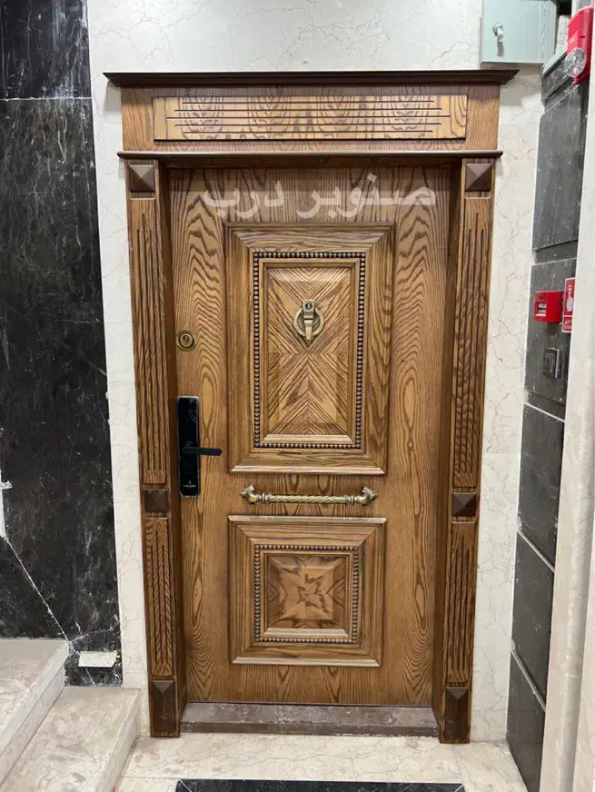 درب چوبی تاج دار|مصالح و تجهیزات ساختمان|اهواز, زوویه ۲|دیوار