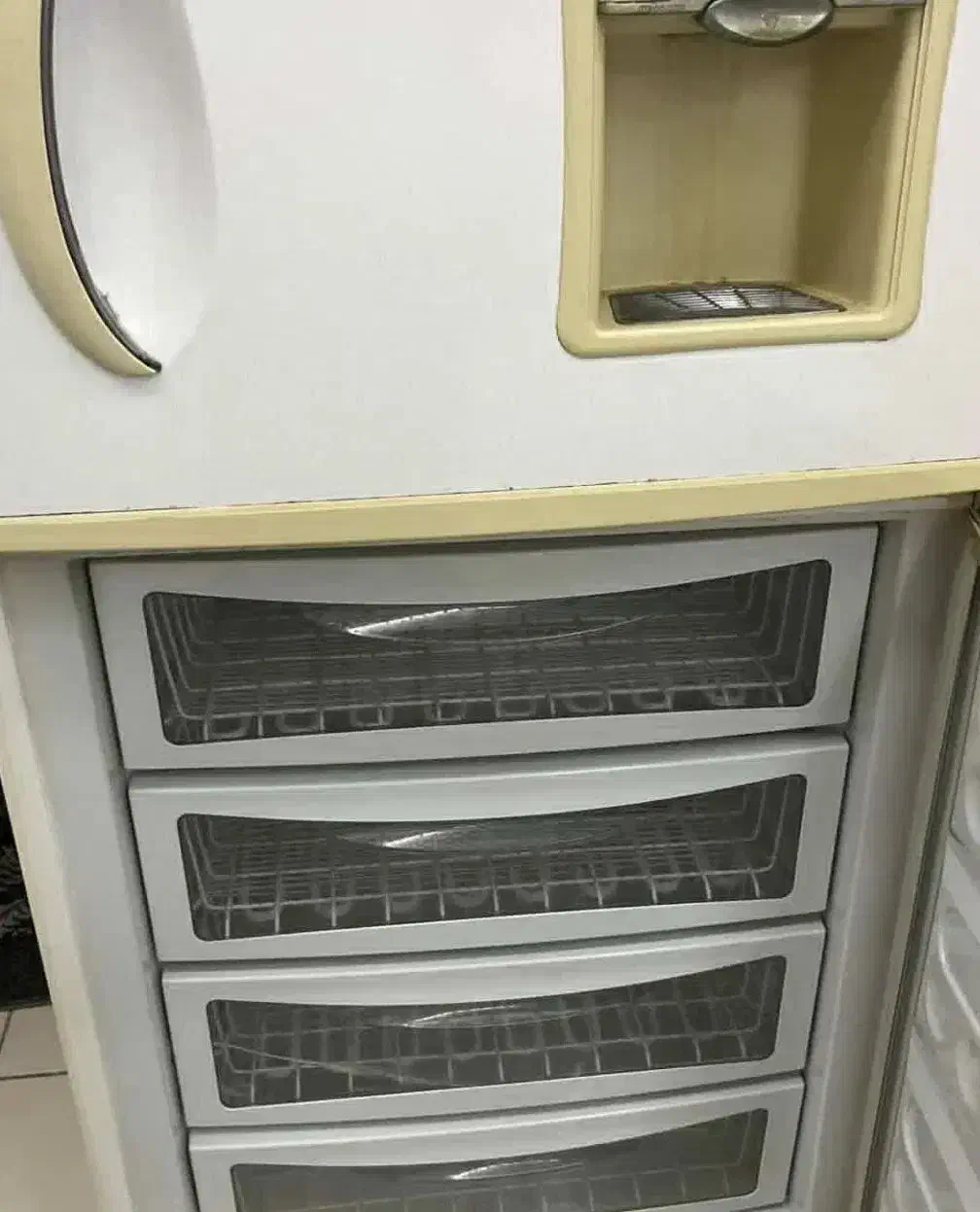 یخچال سفید سالم|یخچال و فریزر|رشت, باهنر|دیوار