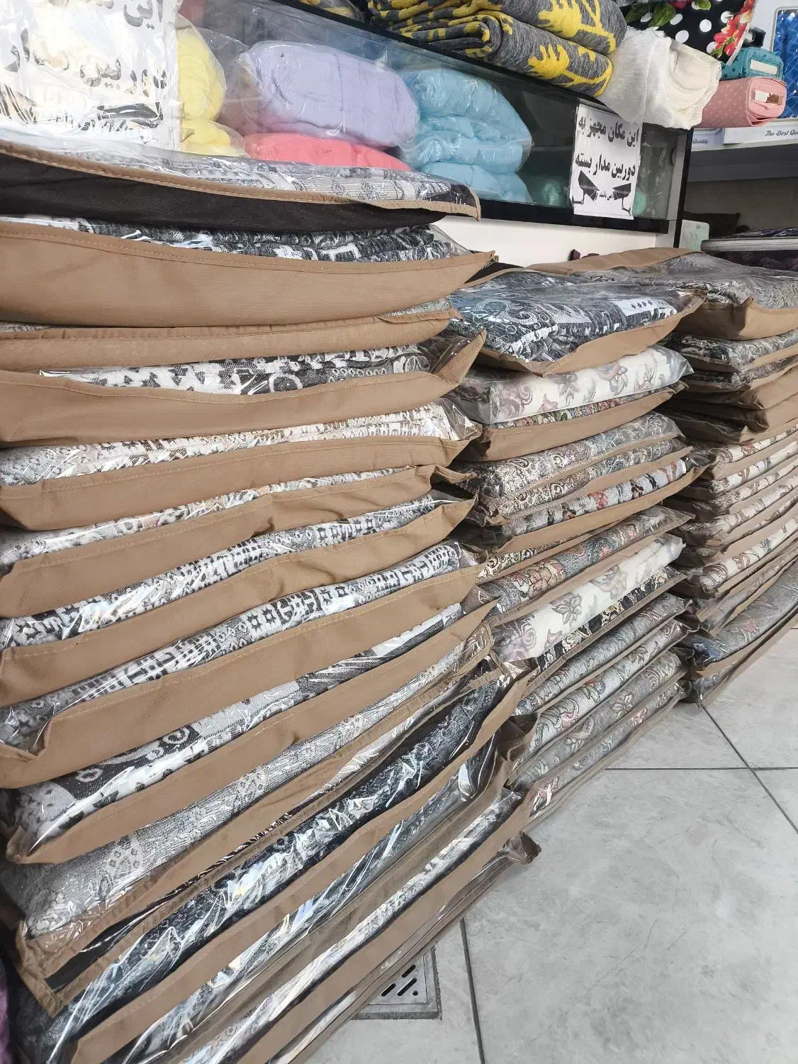 روفرشی مخمل اقبال یزد شاهسوند نخ پنبه کهنه فرش و..|روفرشی|کرج, اتحاد|دیوار