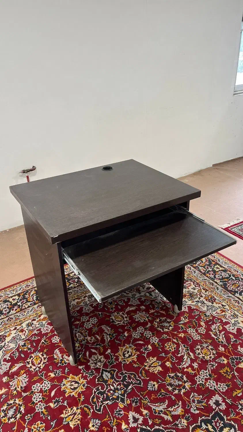 میز کامپیوتر|میز تحریر و کامپیوتر|بندر انزلی, پیل علی باغ|دیوار