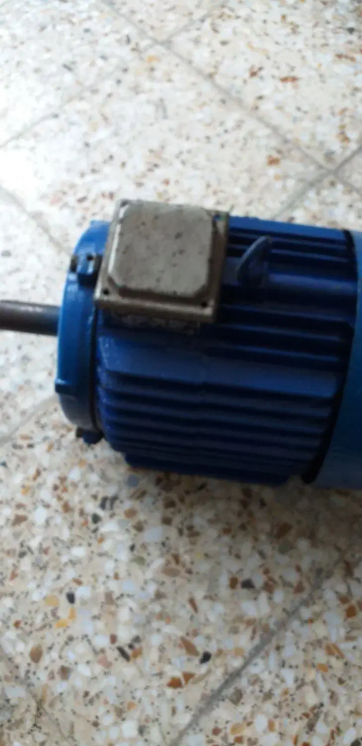 موتور گیربکس سه فاز|ماشین‌آلات صنعتی|رشت, شالکو|دیوار